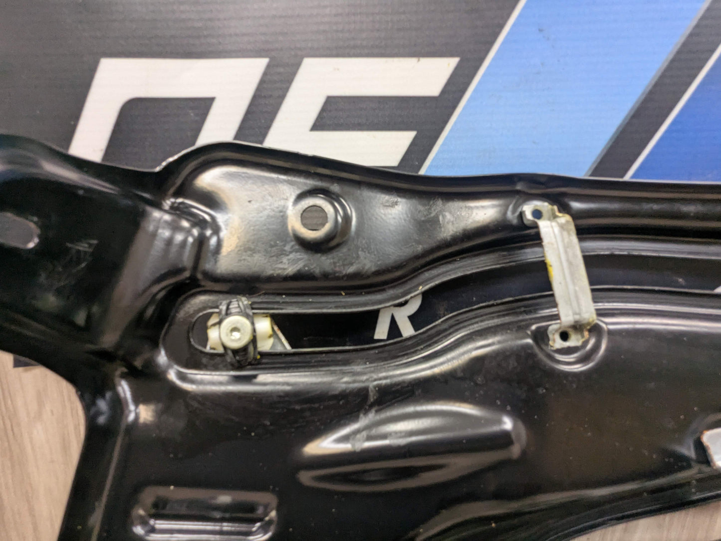 07-13 OEM BMW E93 328 335 M3 Rear Right Passenger Side Window Lift Regulator