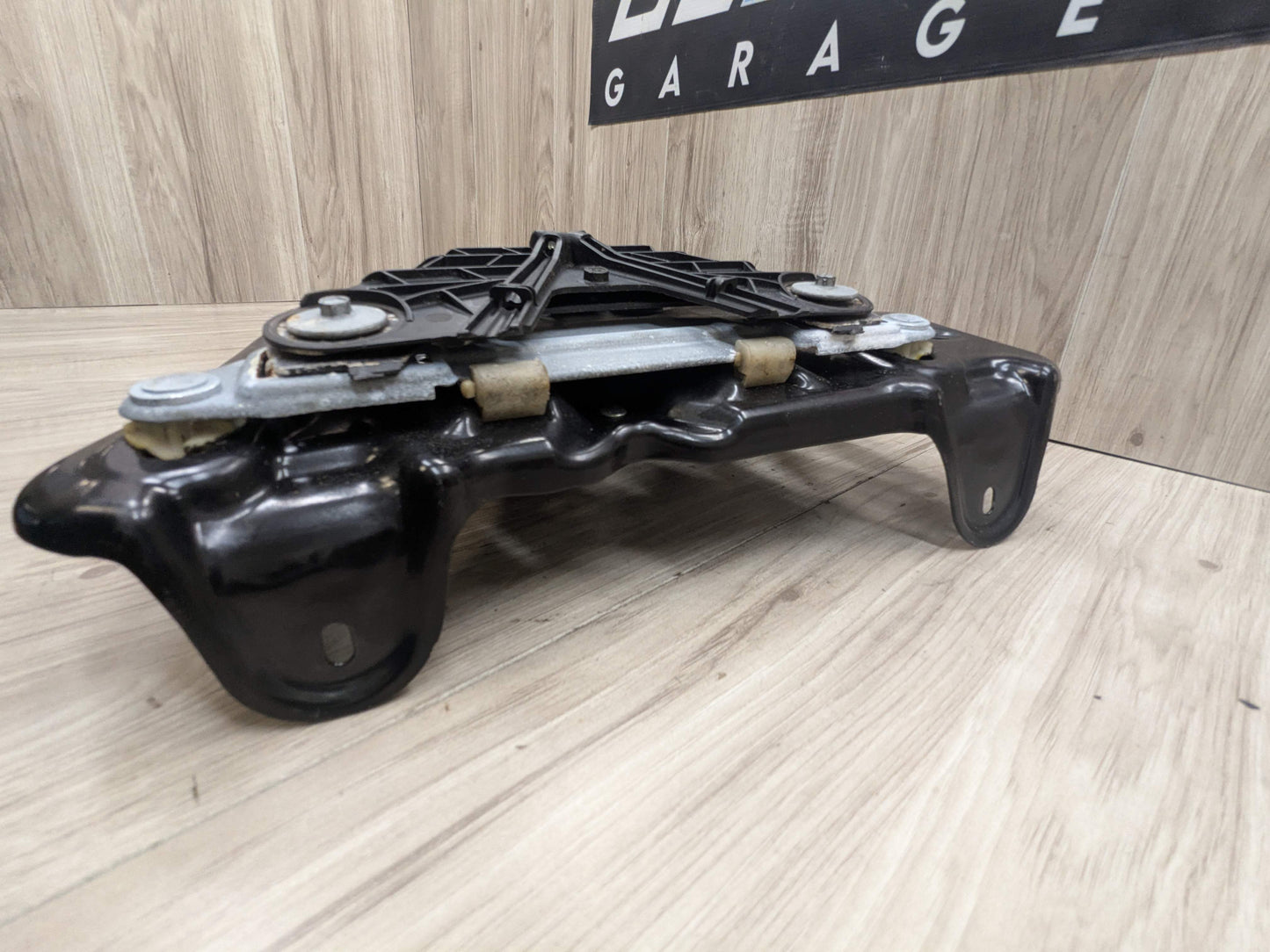 07-13 OEM BMW E93 328 335 M3 Rear Right Passenger Side Window Lift Regulator