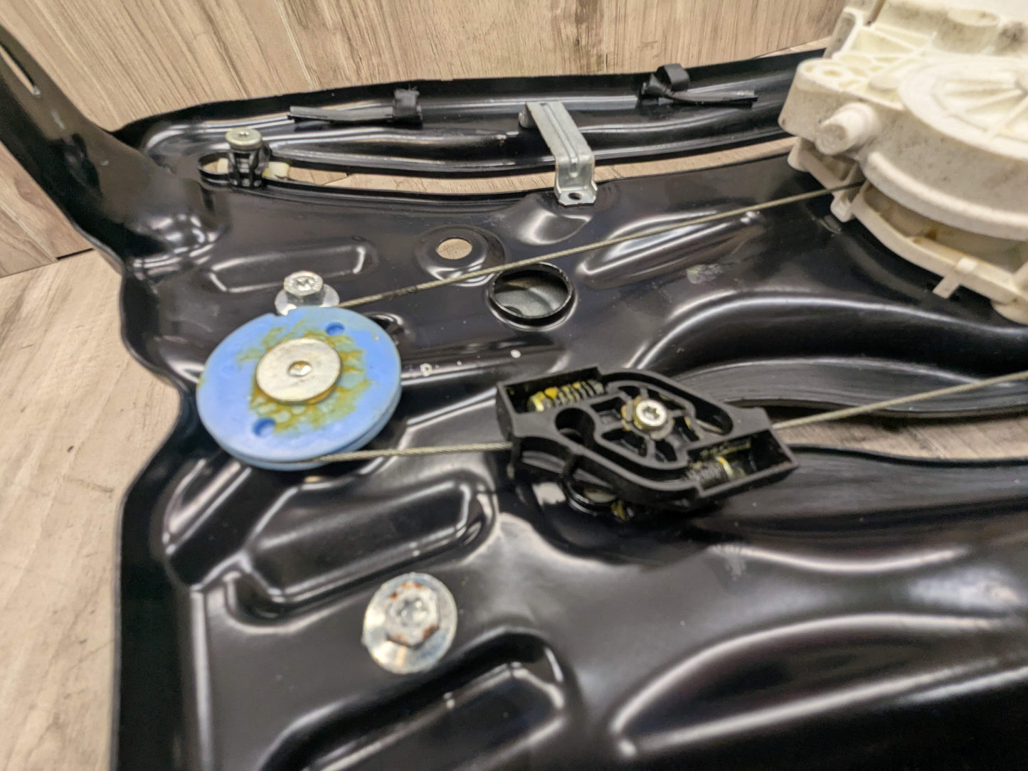 07-13 OEM BMW E93 328 335 M3 Rear Left Driver Side Window Lift Regulator