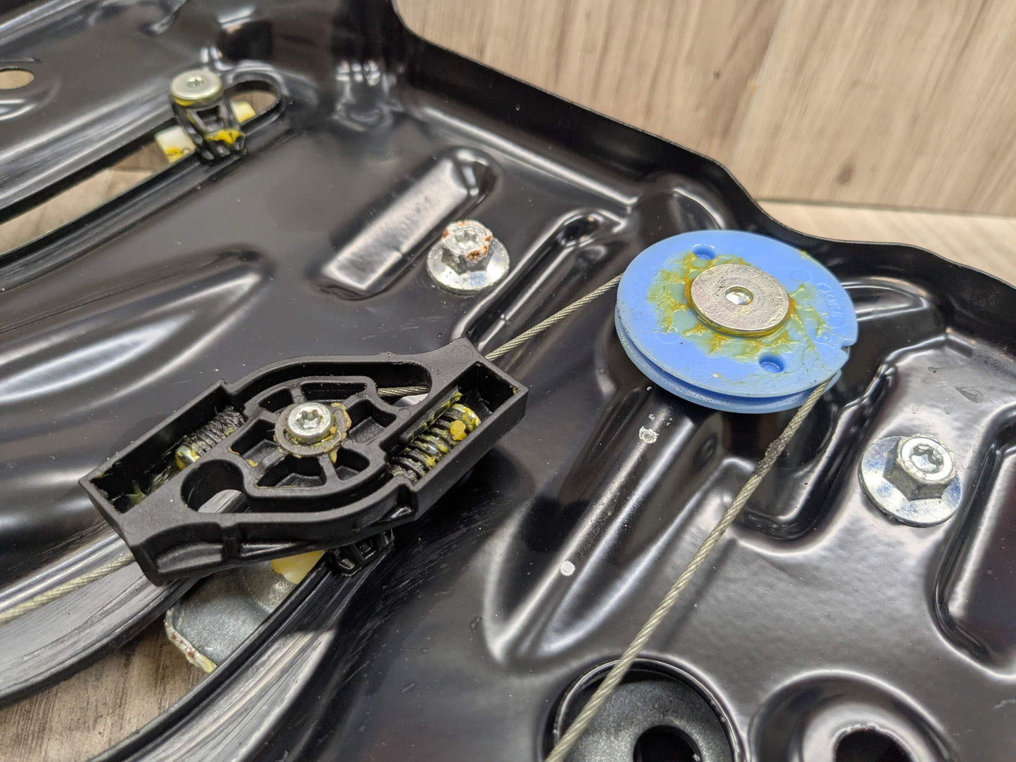 07-13 OEM BMW E93 328 335 M3 Rear Left Driver Side Window Lift Regulator