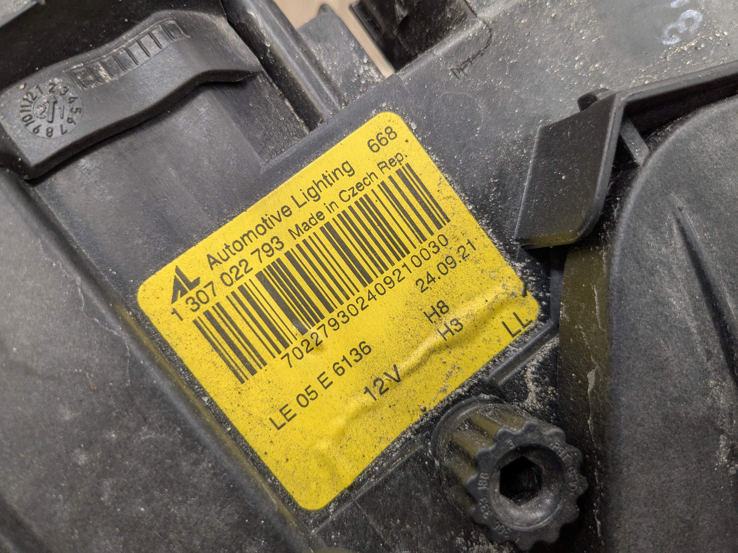 07-10 OEM BMW E92 E93 Right Passenger Dynamic Adaptive Xenon Headlight + Modules