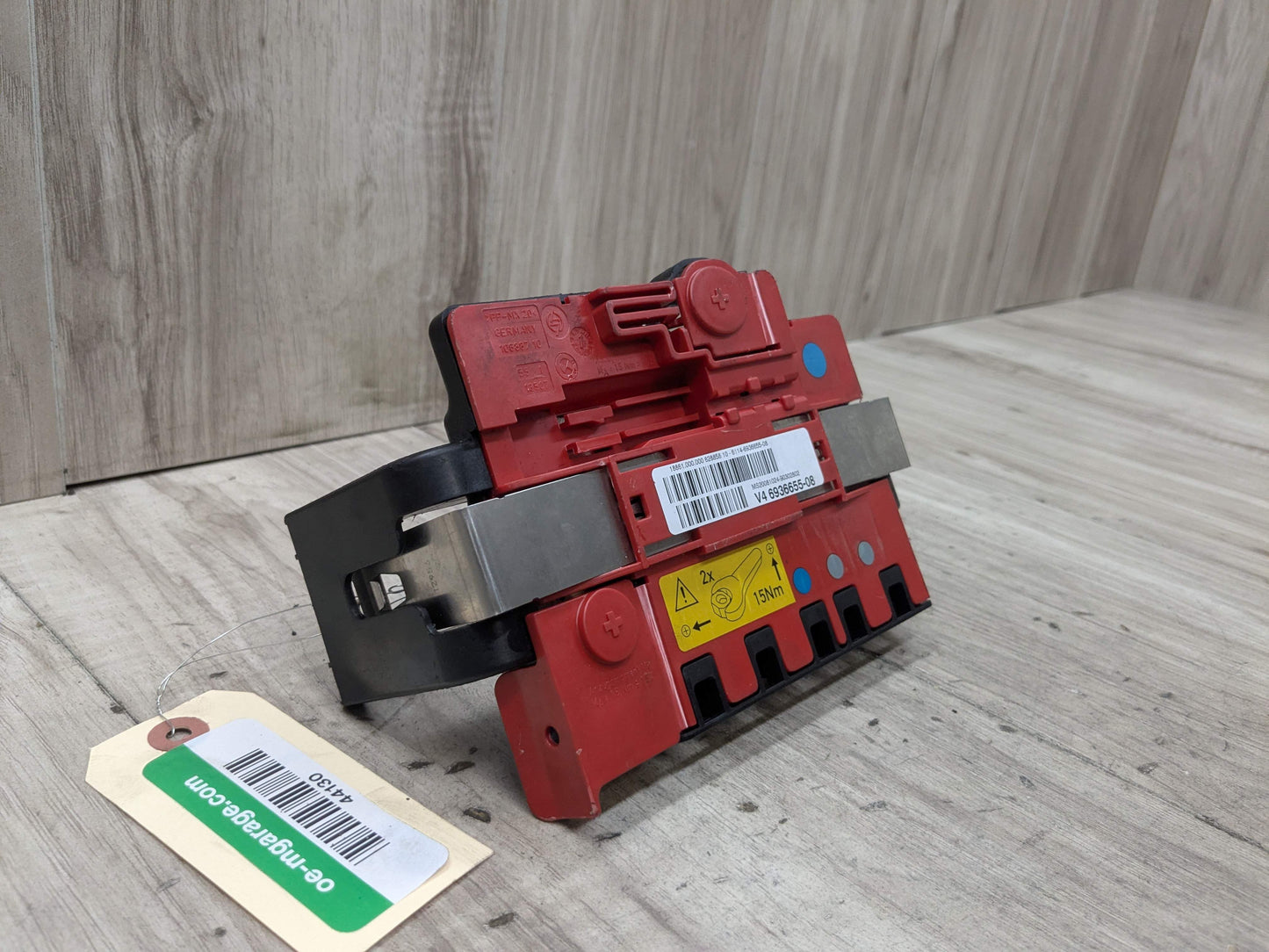 OEM BMW E82 E88 E90 E92 Battery Power Junction Distribution Fuse Box Voltage