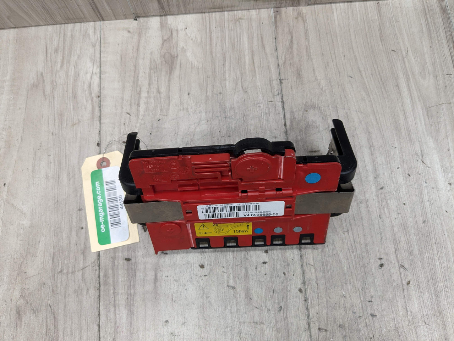 OEM BMW E82 E88 E90 E92 Battery Power Junction Distribution Fuse Box Voltage