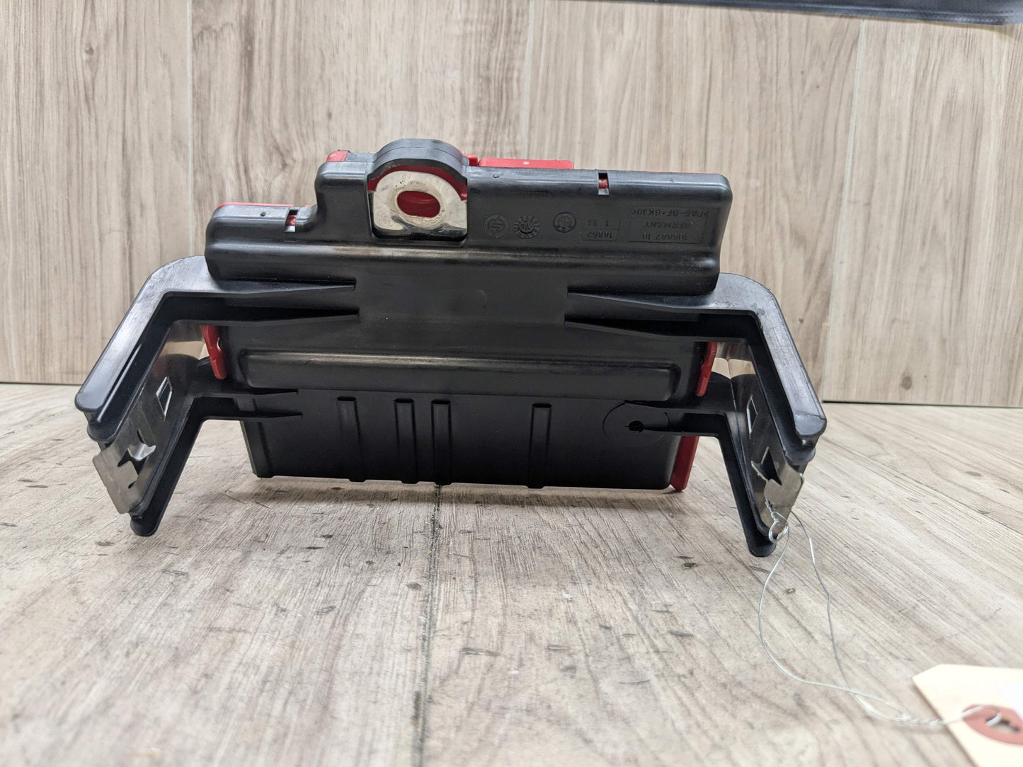 OEM BMW E82 E88 E90 E92 Battery Power Junction Distribution Fuse Box Voltage