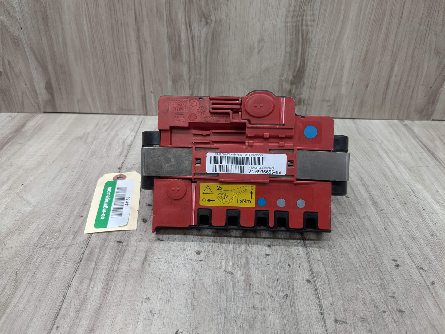 OEM BMW E82 E88 E90 E92 Battery Power Junction Distribution Fuse Box Voltage