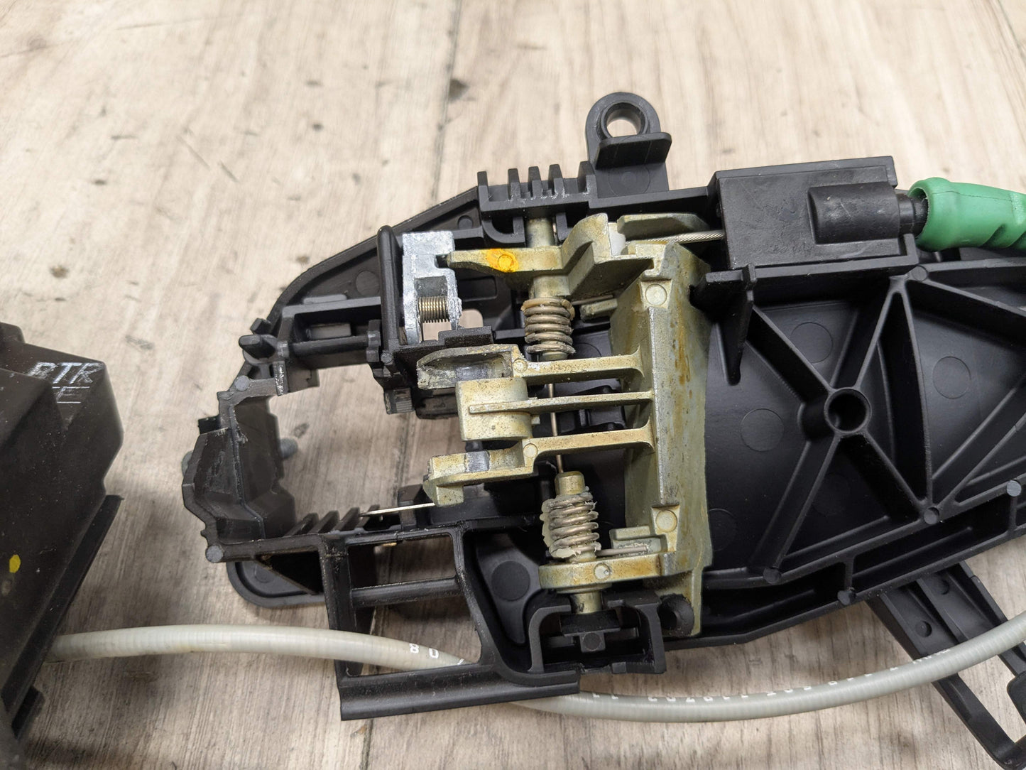 OEM BMW E82 E90 F23 F30 F32 E60 F01 M4 X6 REAR RIGHT Door Lock Latch Actuator