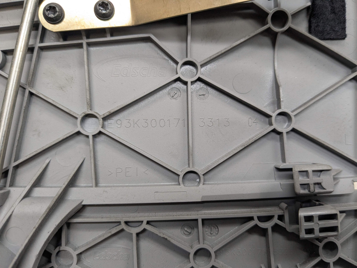 07-13 OEM BMW E93 328 335 M3 Left Driver Convertible Folding Top Hinge Flap Gray