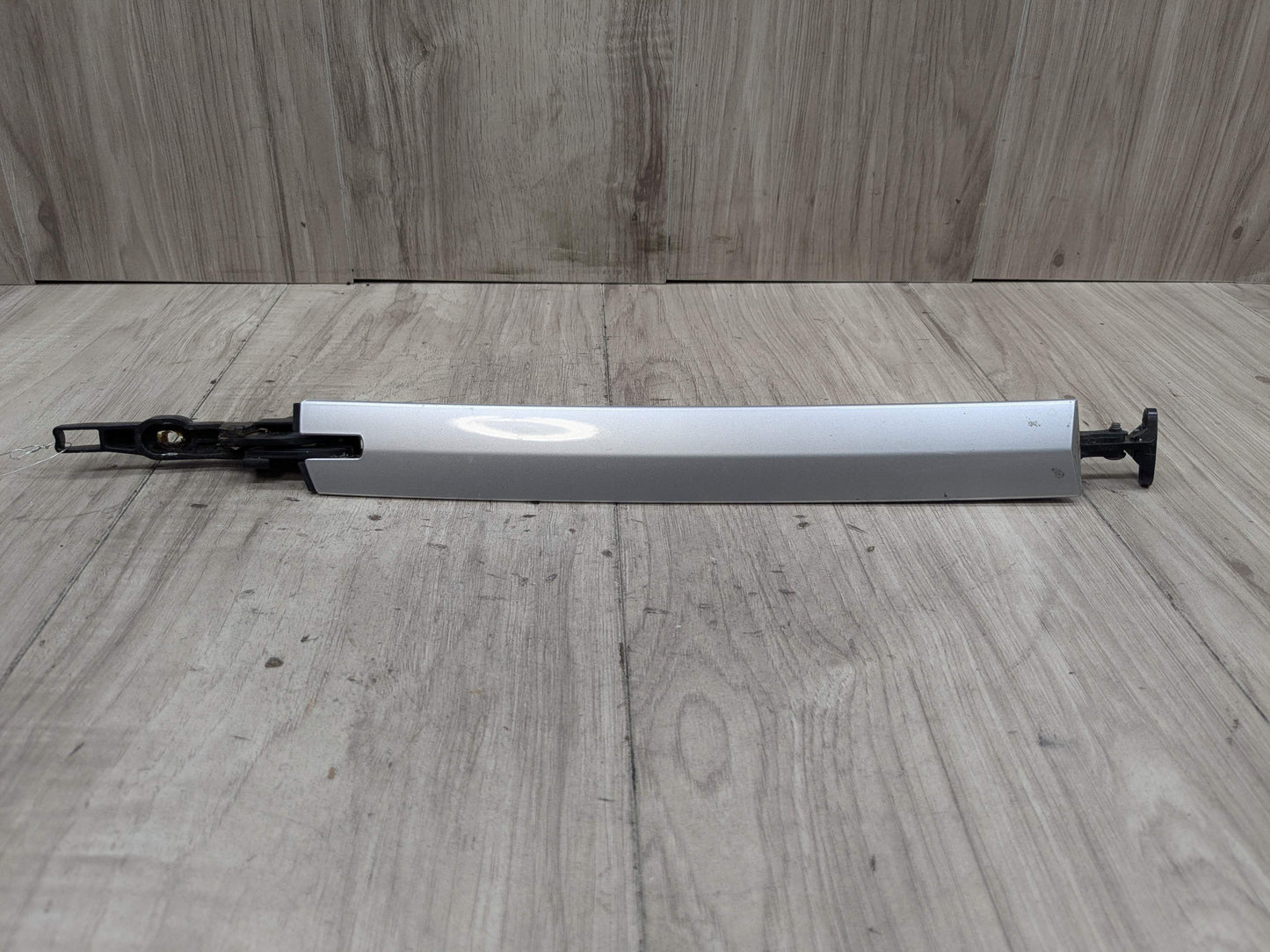 OEM BMW E93 335 M3 F33 F83 M4 Convertible Roof Top Hinge Cover Right Silver