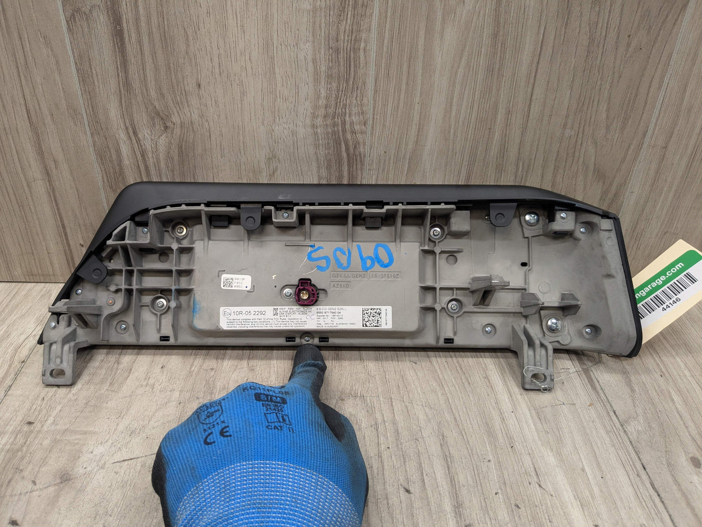 OEM BMW G20 G22 G23 G42 G80 G82 G83 CID Navigation Monitor Display Screen 8.8"