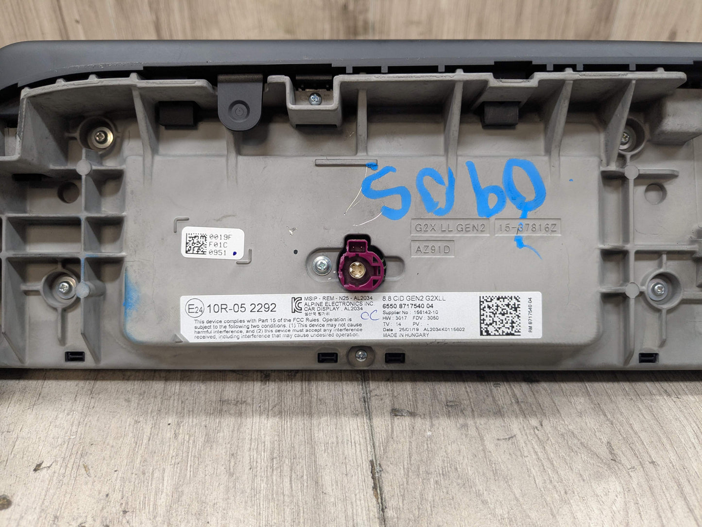 OEM BMW G20 G22 G23 G42 G80 G82 G83 CID Navigation Monitor Display Screen 8.8"