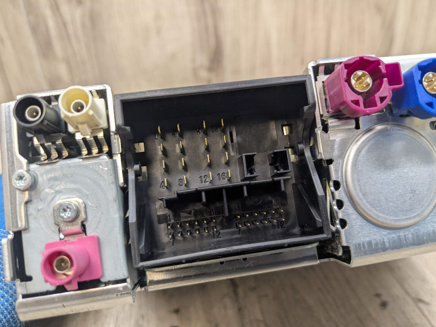 OEM BMW G01 G02 G20 G29 Headunit Head Unit Radio Control Module Media2