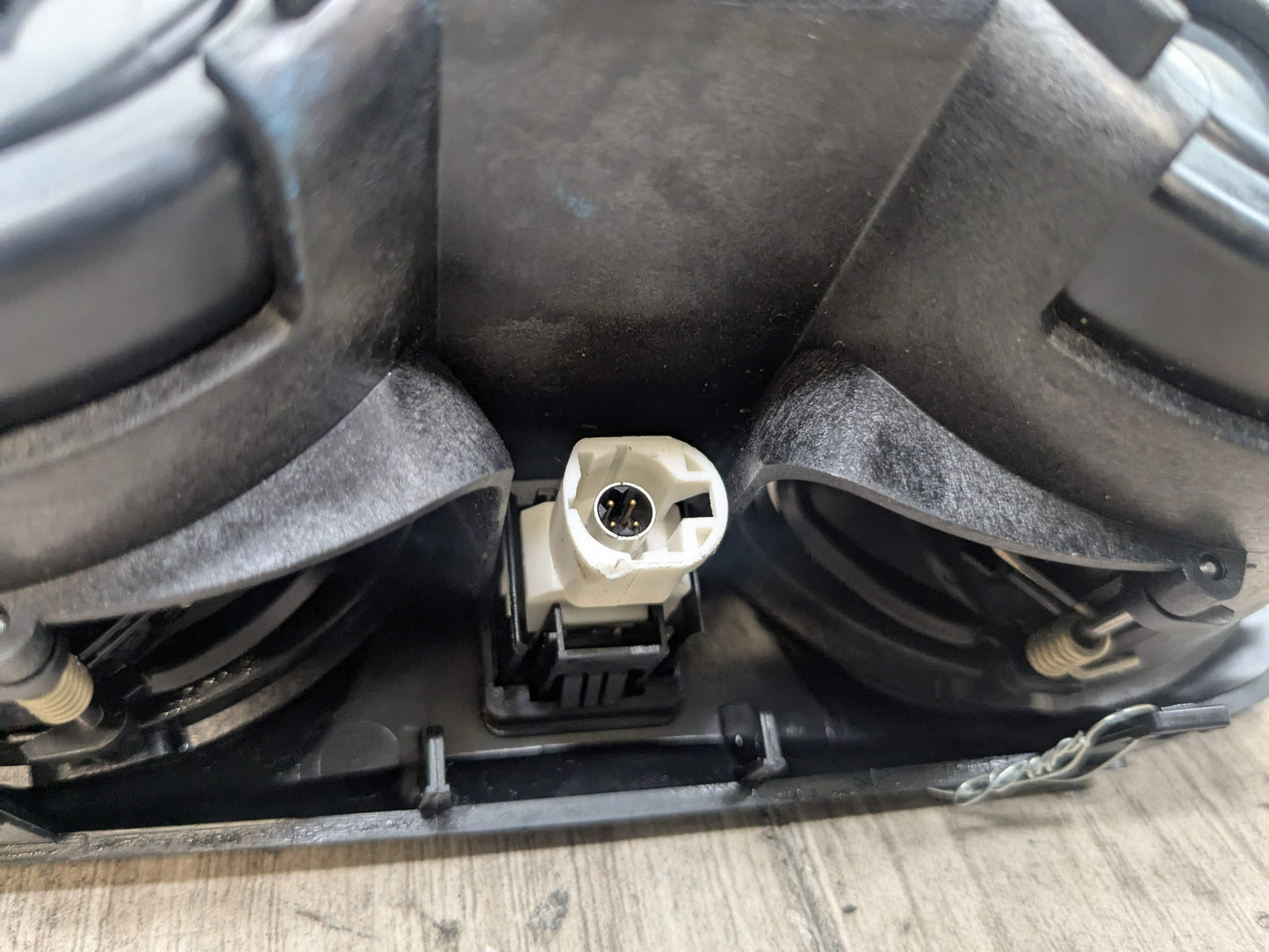 OEM BMW G20 G22 G23 G80 G83 M3 M4 Center Console Cup Holder Storage Compartment