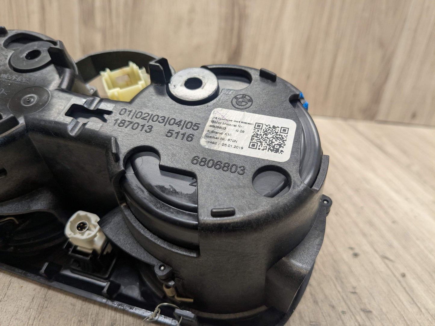 OEM BMW G20 G22 G23 G80 G83 M3 M4 Center Console Cup Holder Storage Compartment