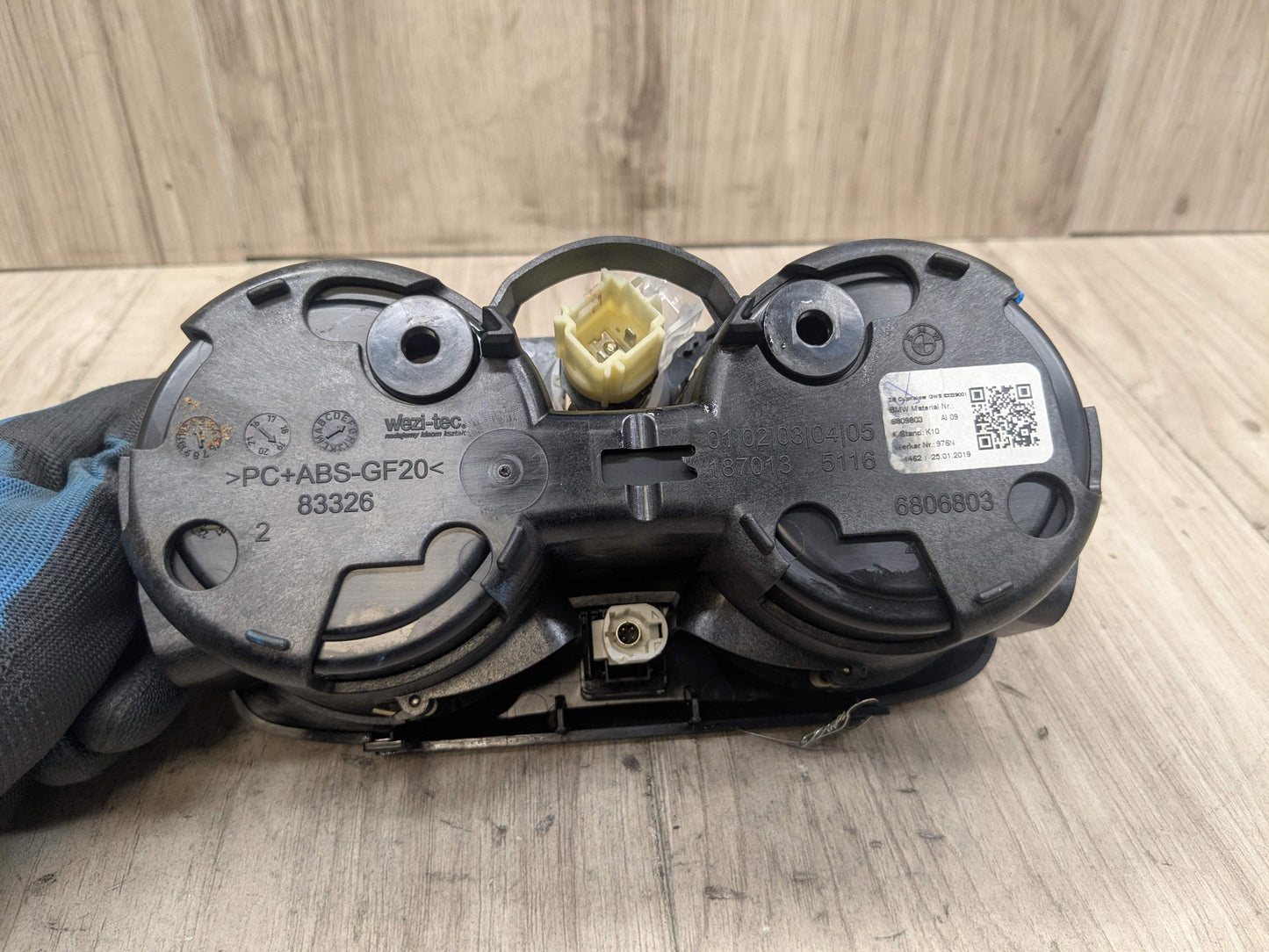 OEM BMW G20 G22 G23 G80 G83 M3 M4 Center Console Cup Holder Storage Compartment