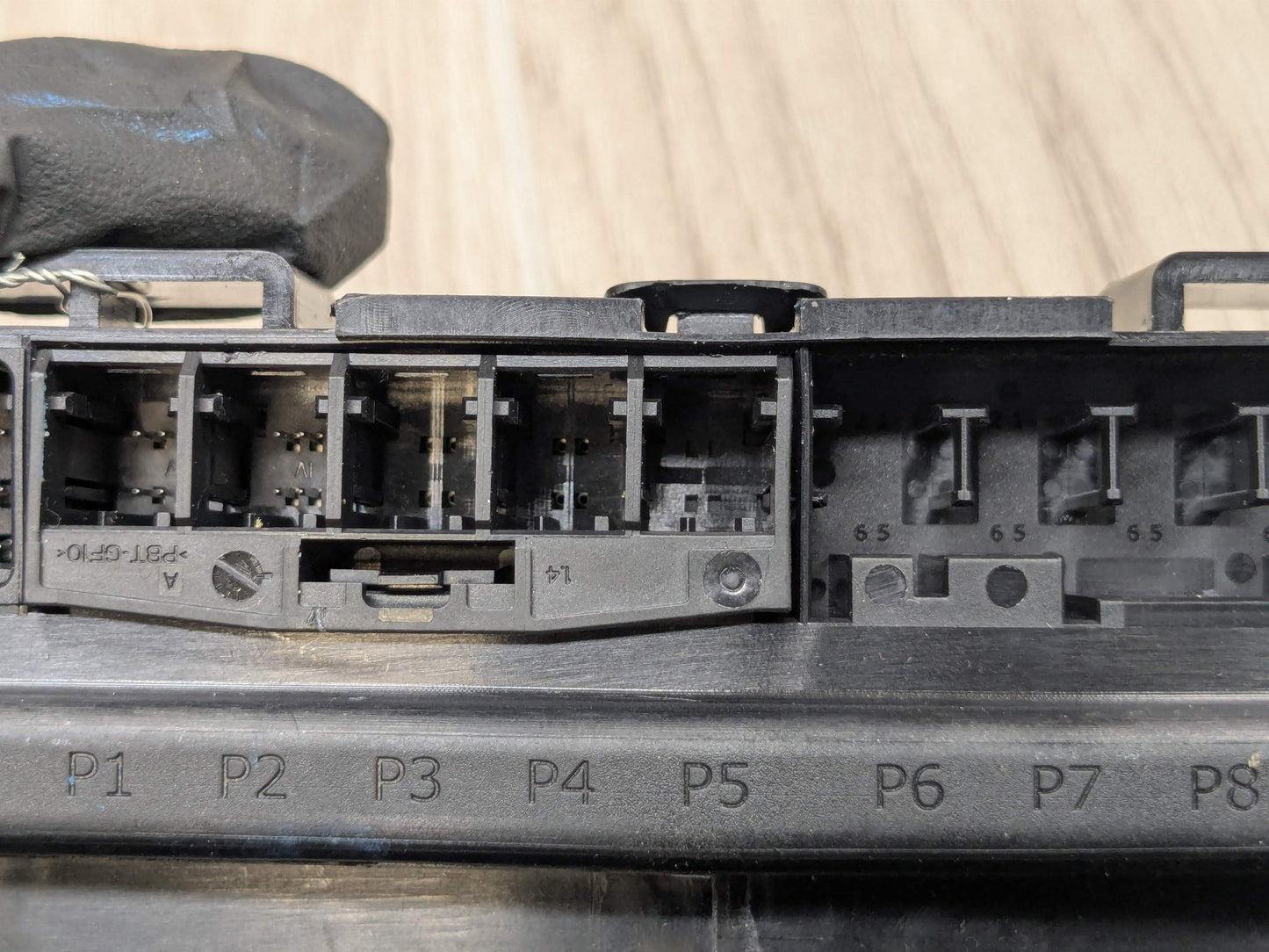 OEM BMW G01 X3 Ethernet Power Distribution Power Fuse Relay Box Control Module