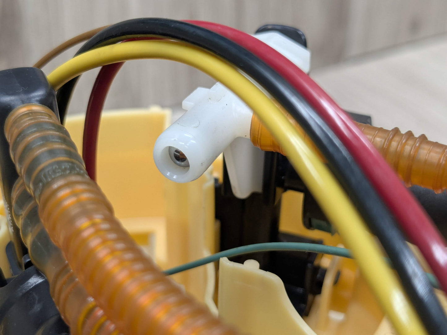 OEM BMW G20 G22 G23 G26 G42 330 M340 430 M440 Gas Tank Mounted Sending Fuel Pump