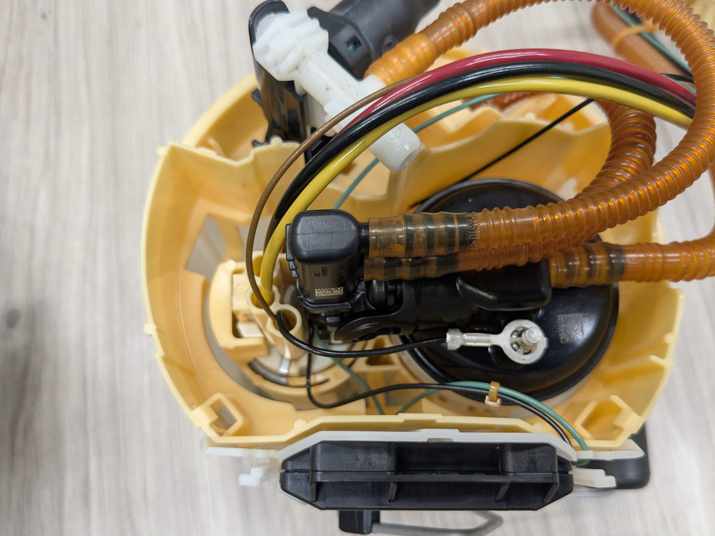 OEM BMW G20 G22 G23 G26 G42 330 M340 430 M440 Gas Tank Mounted Sending Fuel Pump