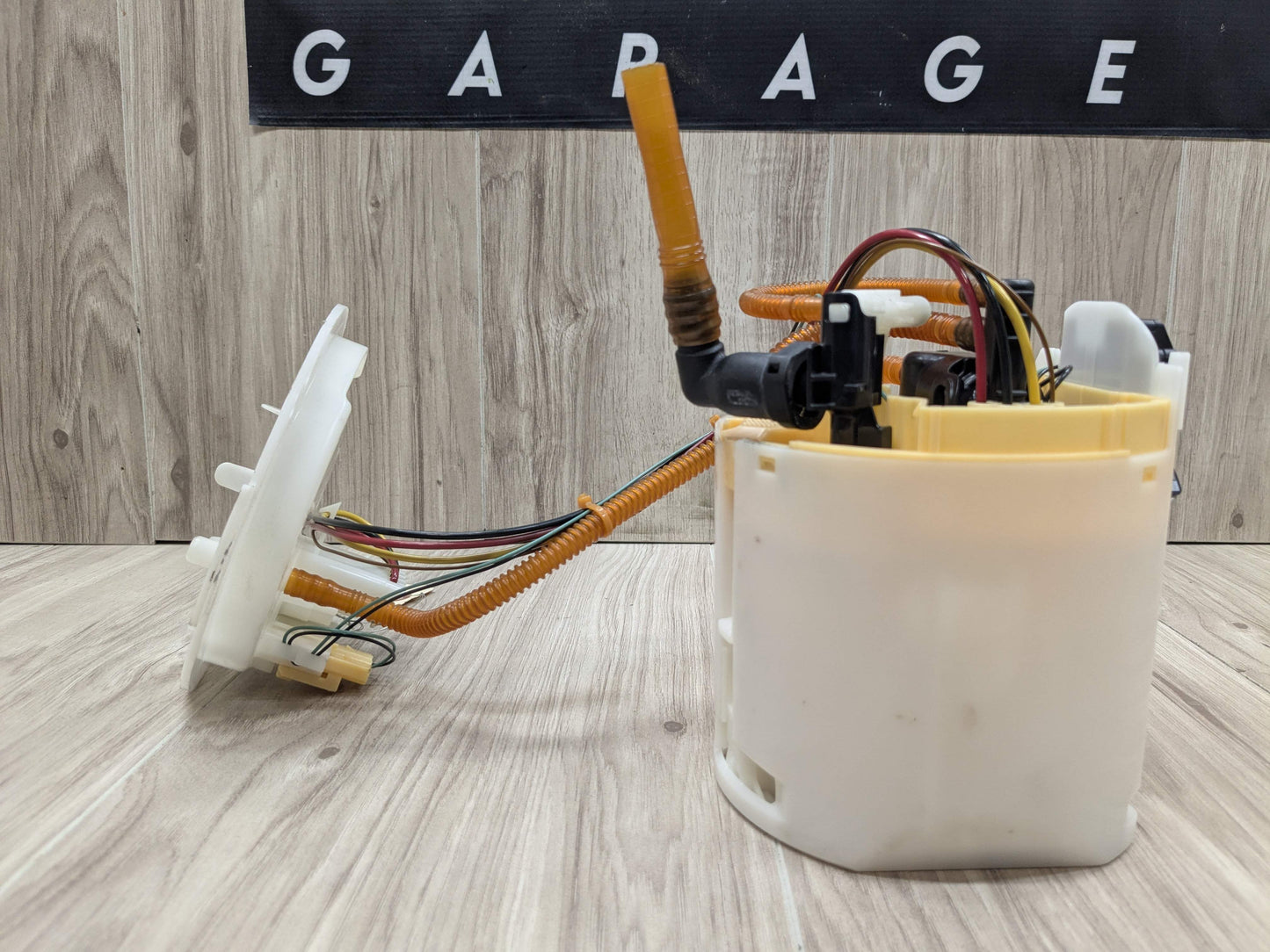 OEM BMW G20 G22 G23 G26 G42 330 M340 430 M440 Gas Tank Mounted Sending Fuel Pump