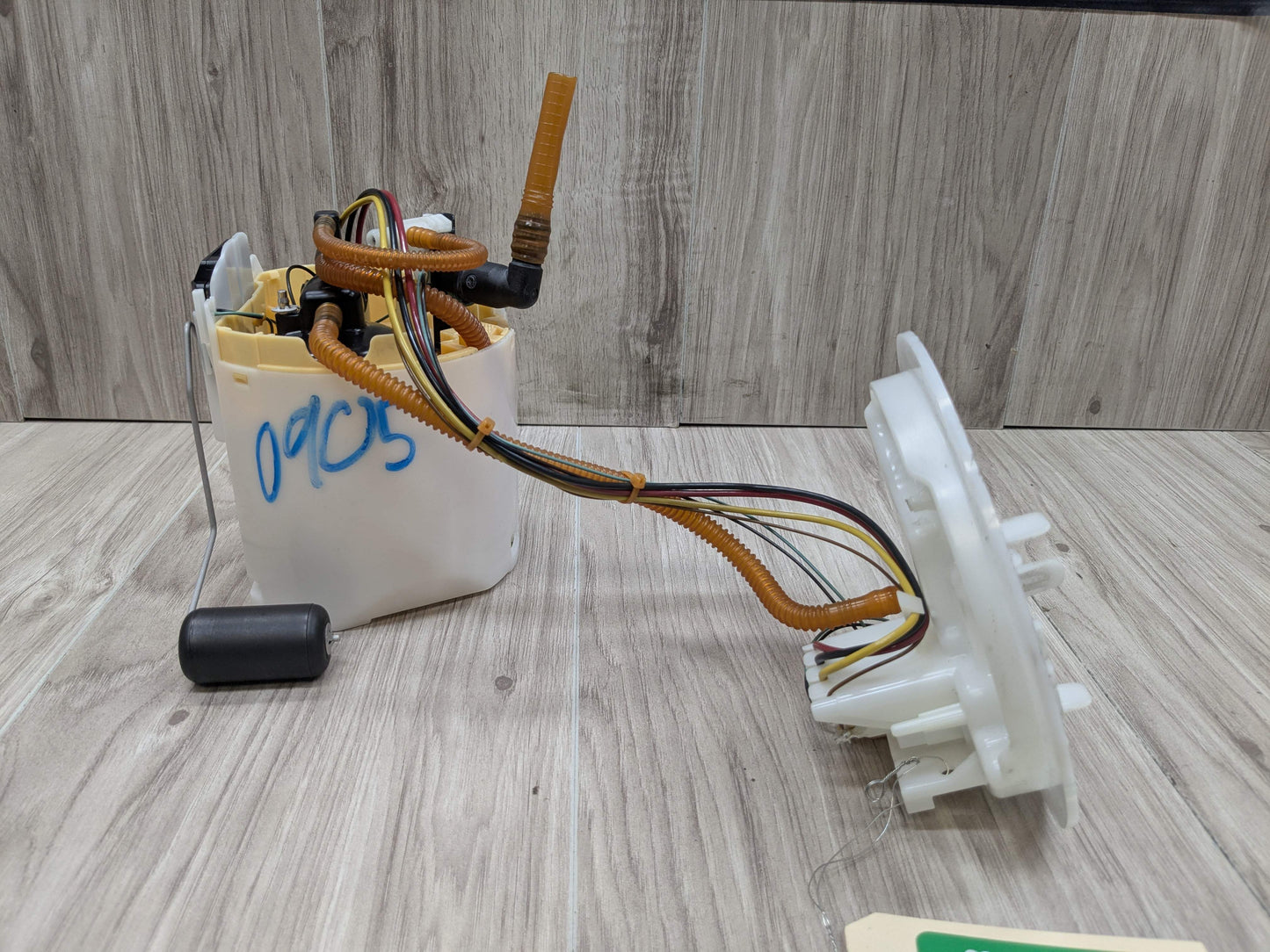 OEM BMW G20 G22 G23 G26 G42 330 M340 430 M440 Gas Tank Mounted Sending Fuel Pump