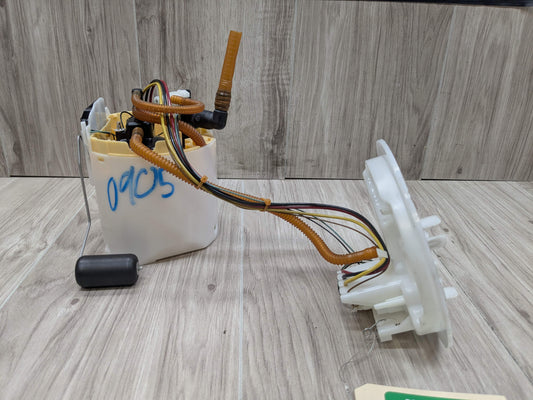 OEM BMW G20 G22 G23 G26 G42 330 M340 430 M440 Gas Tank Mounted Sending Fuel Pump