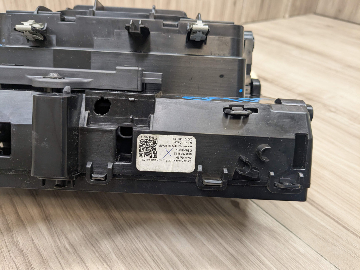 OEM BMW G20 G22 G23 330 M340 430 M440 Center Console Storage Cup Holder