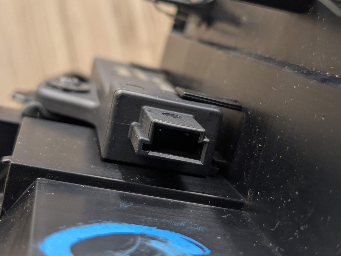 OEM BMW G20 G22 G23 330 M340 430 M440 Center Console Storage Cup Holder