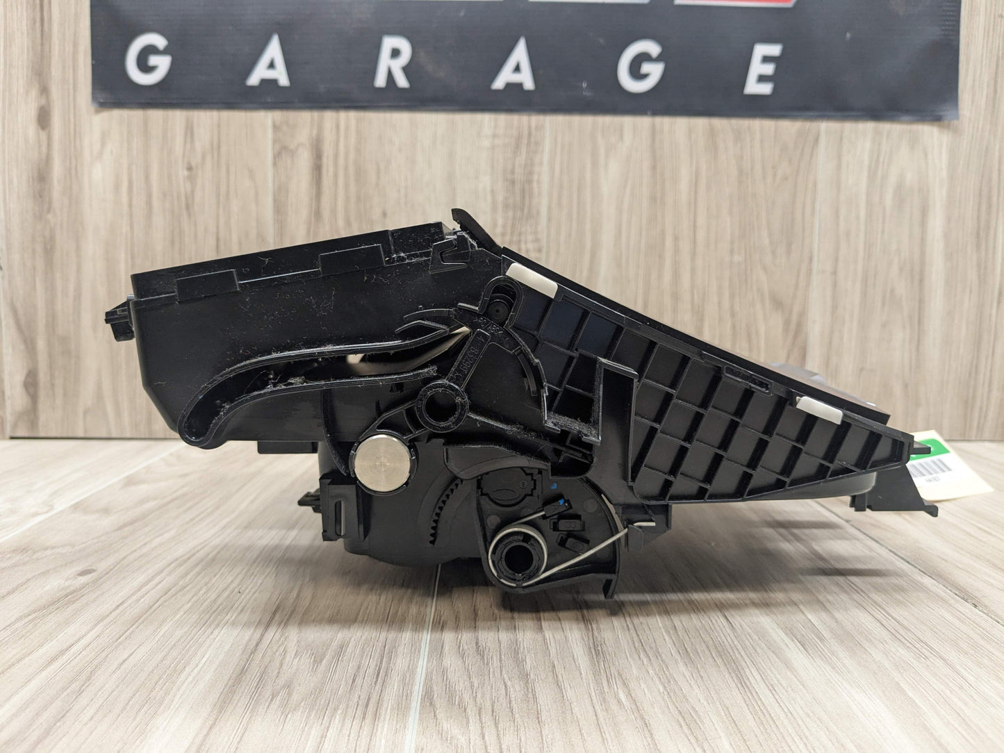 OEM BMW G20 G22 G23 330 M340 430 M440 Center Console Storage Cup Holder