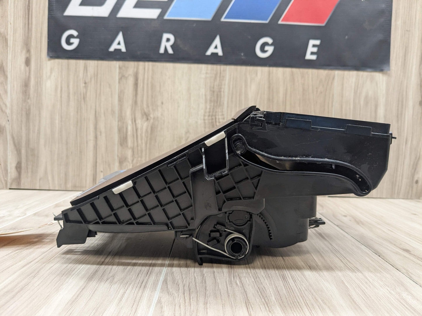 OEM BMW G20 G22 G23 330 M340 430 M440 Center Console Storage Cup Holder