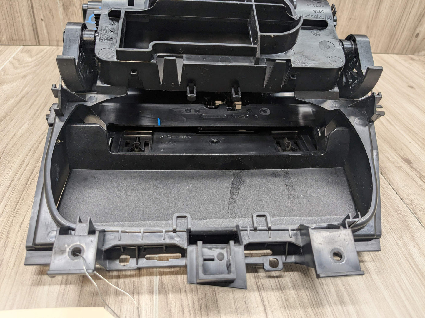 OEM BMW G20 G22 G23 330 M340 430 M440 Center Console Storage Cup Holder