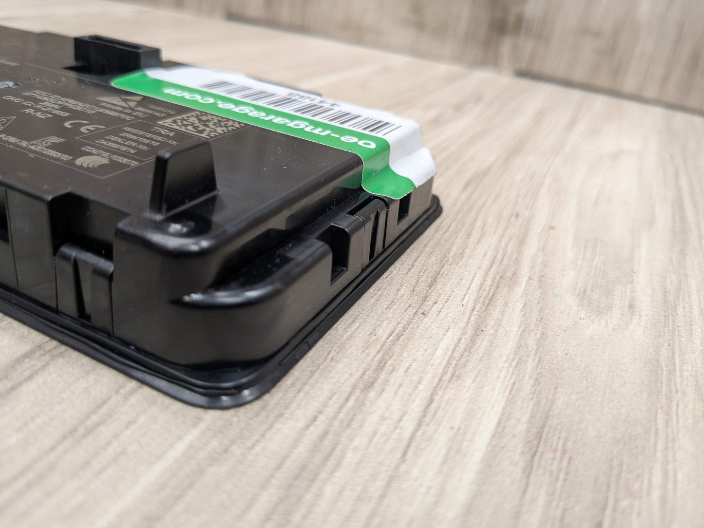 OEM BMW G20 G22 G23 G26 G80 M3 Center Console Storage NFC Car Wireless