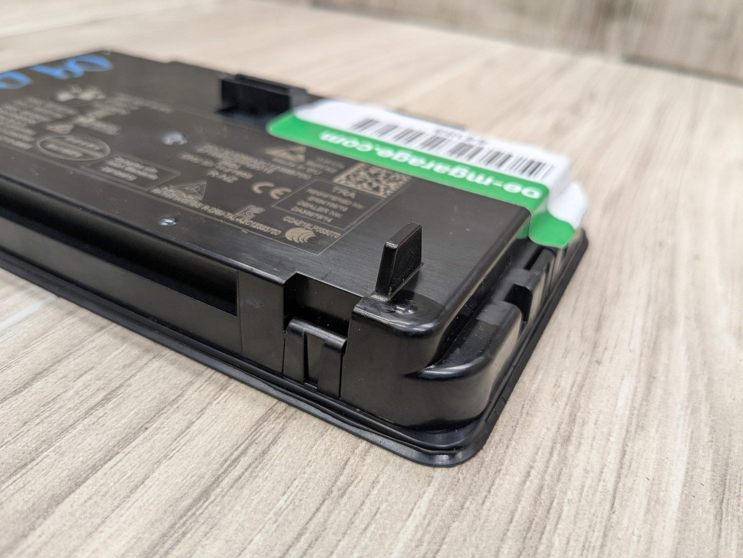 OEM BMW G20 G22 G23 G26 G80 M3 Center Console Storage NFC Car Wireless