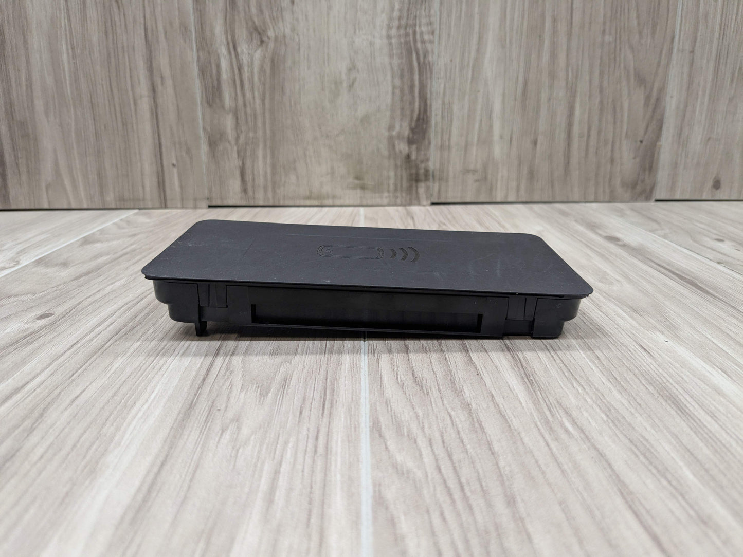 OEM BMW G20 G22 G23 G26 G80 M3 Center Console Storage NFC Car Wireless