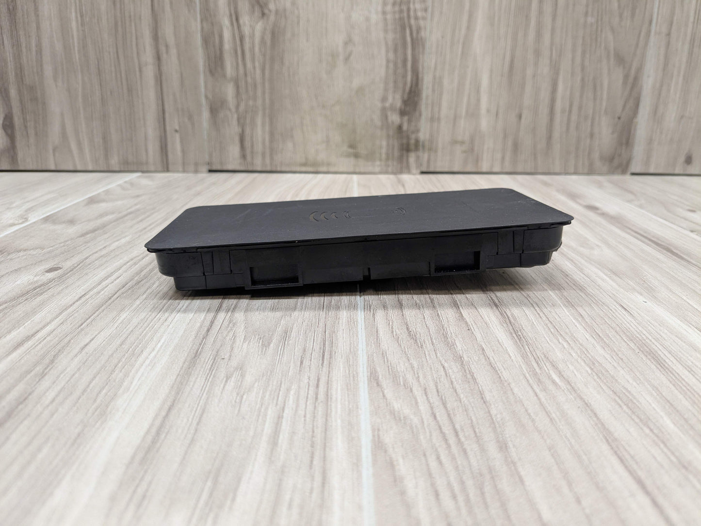 OEM BMW G20 G22 G23 G26 G80 M3 Center Console Storage NFC Car Wireless