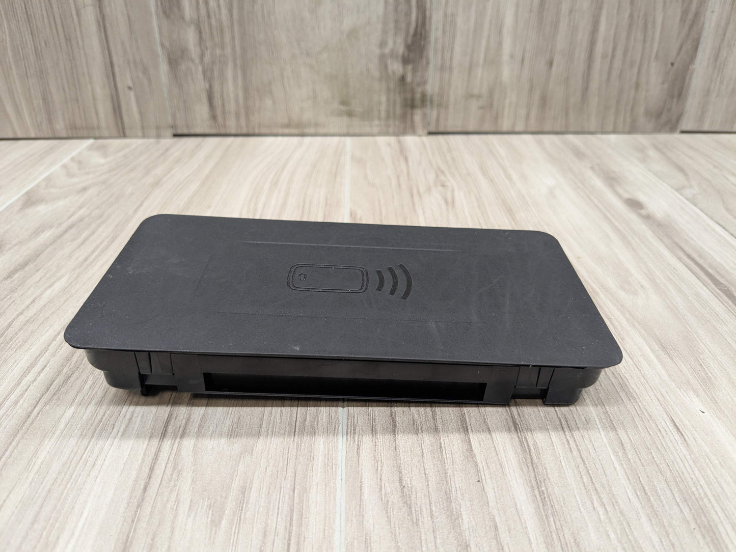 OEM BMW G20 G22 G23 G26 G80 M3 Center Console Storage NFC Car Wireless