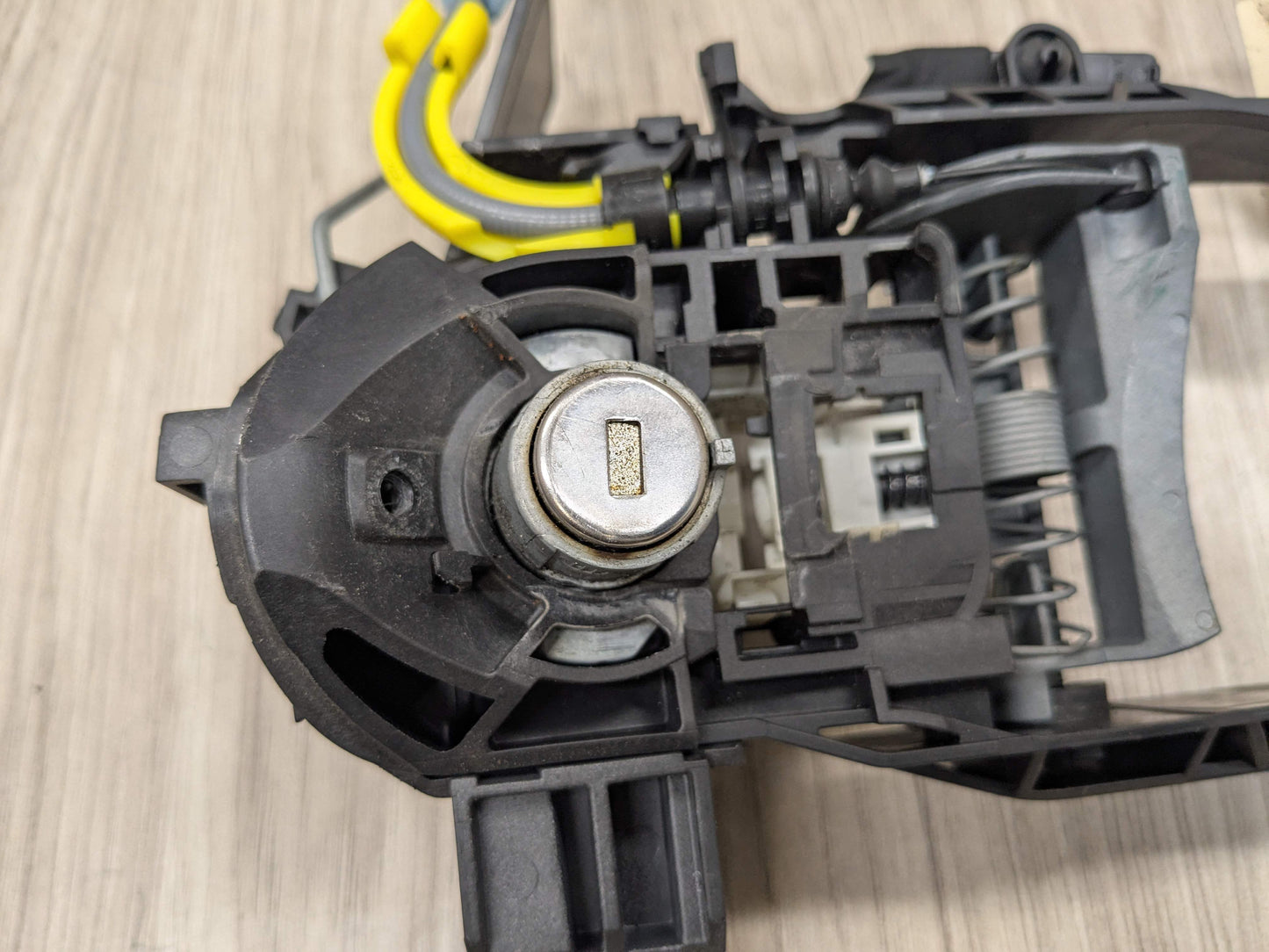 OEM BMW U11 G20 G26 G42 G80 G87 M2 M3 Front Left Driver Door Lock Latch Actuator