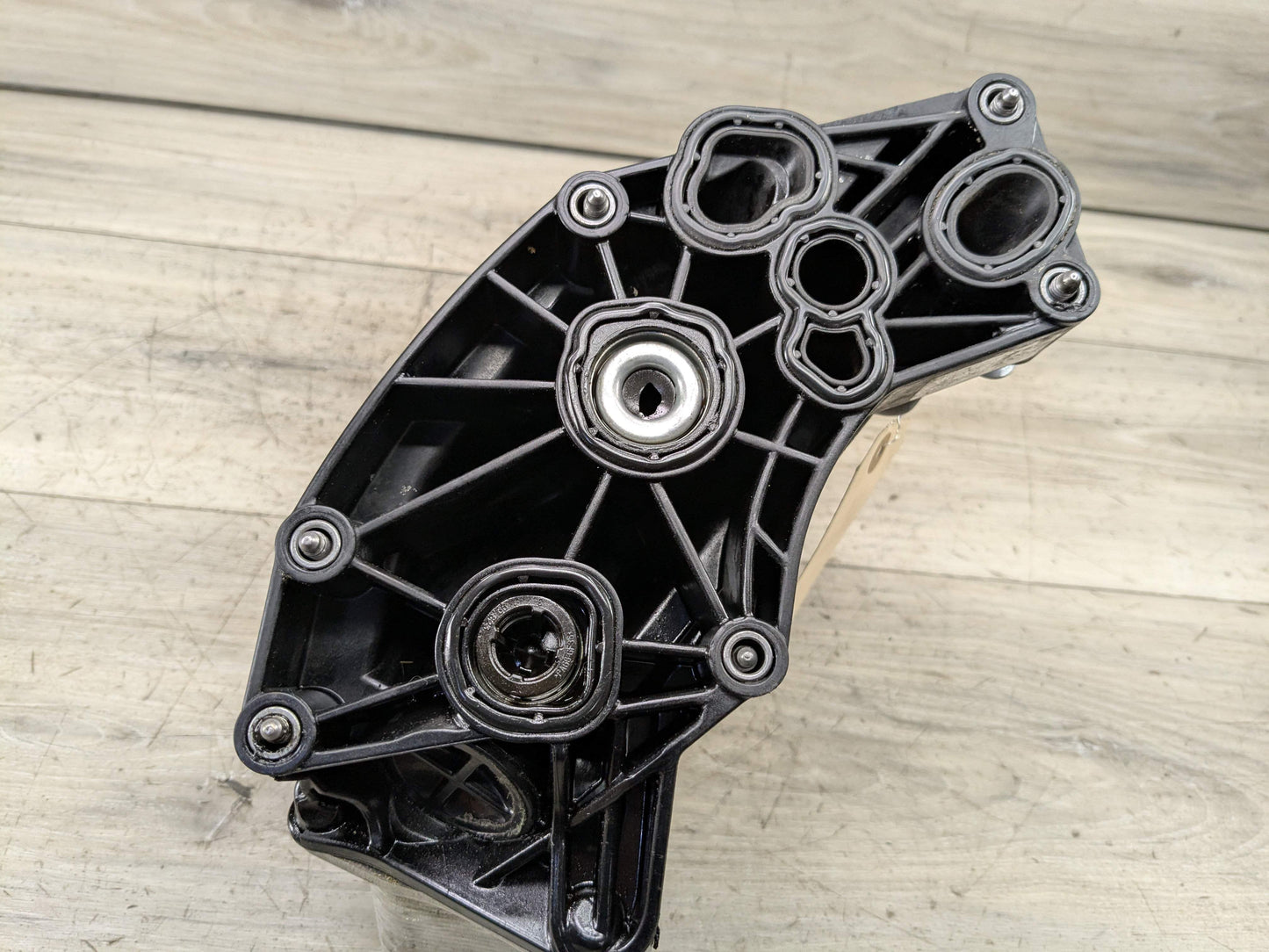 OEM BMW G01 G05 G16 G20 G22 G26 G30 Engine B58 Filter Oil Filter Housing Cooler