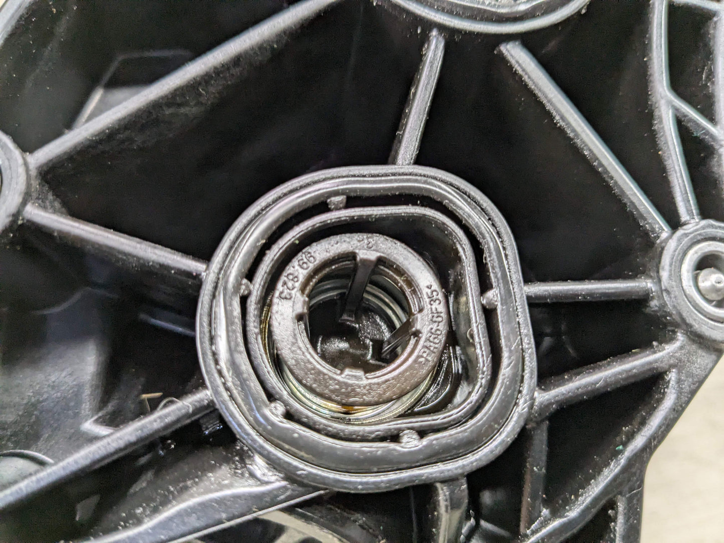 OEM BMW G01 G05 G16 G20 G22 G26 G30 Engine B58 Filter Oil Filter Housing Cooler