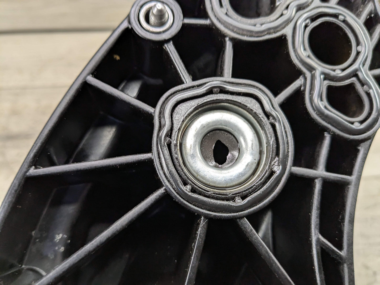 OEM BMW G01 G05 G16 G20 G22 G26 G30 Engine B58 Filter Oil Filter Housing Cooler