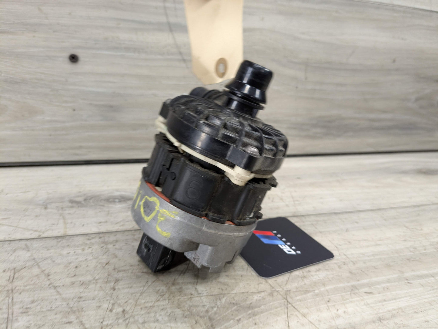 OEM BMW G01 G05 G20 G22 G23 G26 G30 Engine B58 Auxiliary Coolant Water Pump