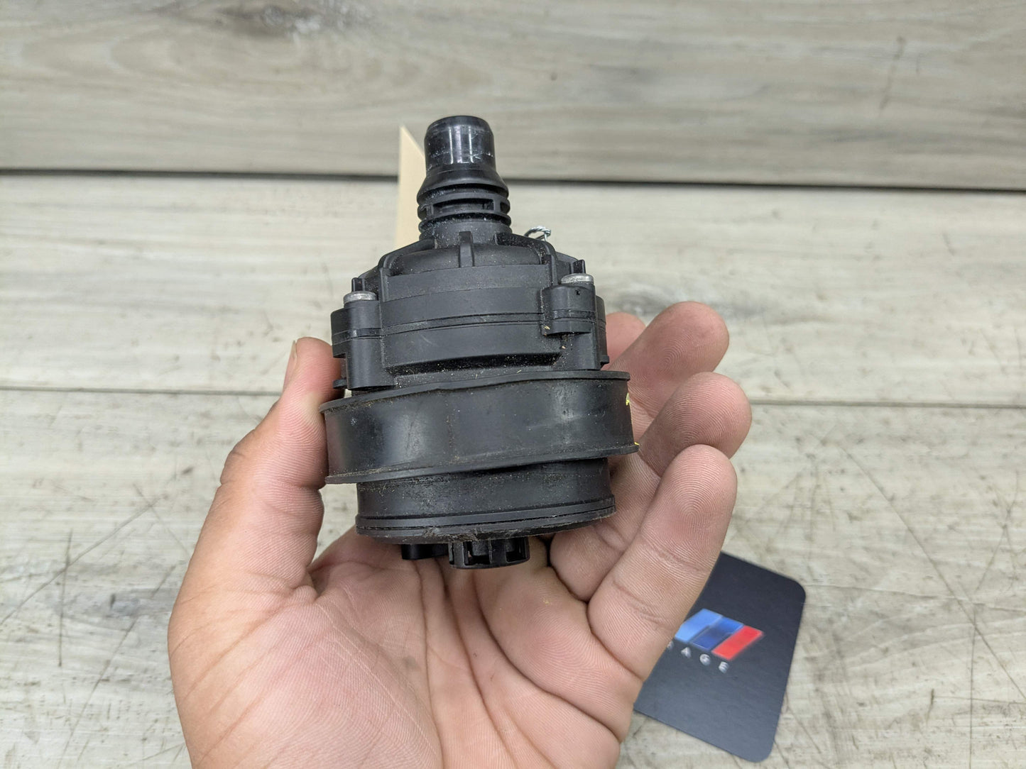 *OEM BMW G01 G05 G20 G22 G30 G42 G80 G82 G83 M3 M4 Engine Auxiliary Water Pump