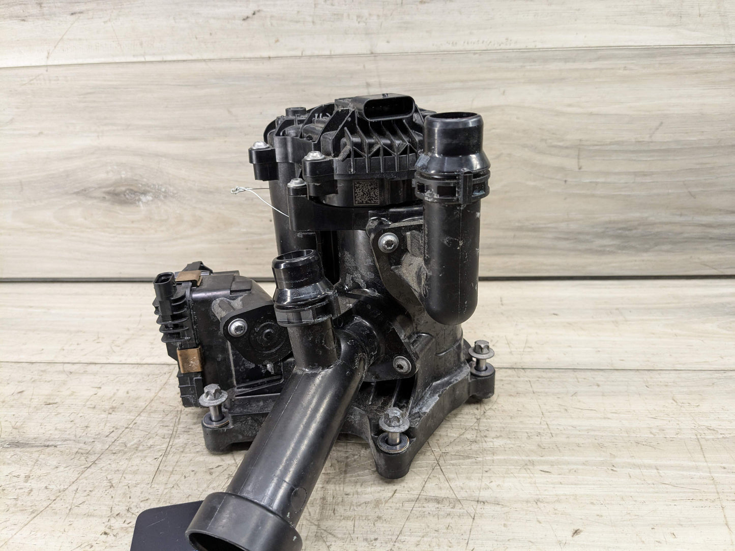 OEM BMW G01 G05 G07 G20 G22 G23 G26 G30 G42 Engine B58 Heat Management Module