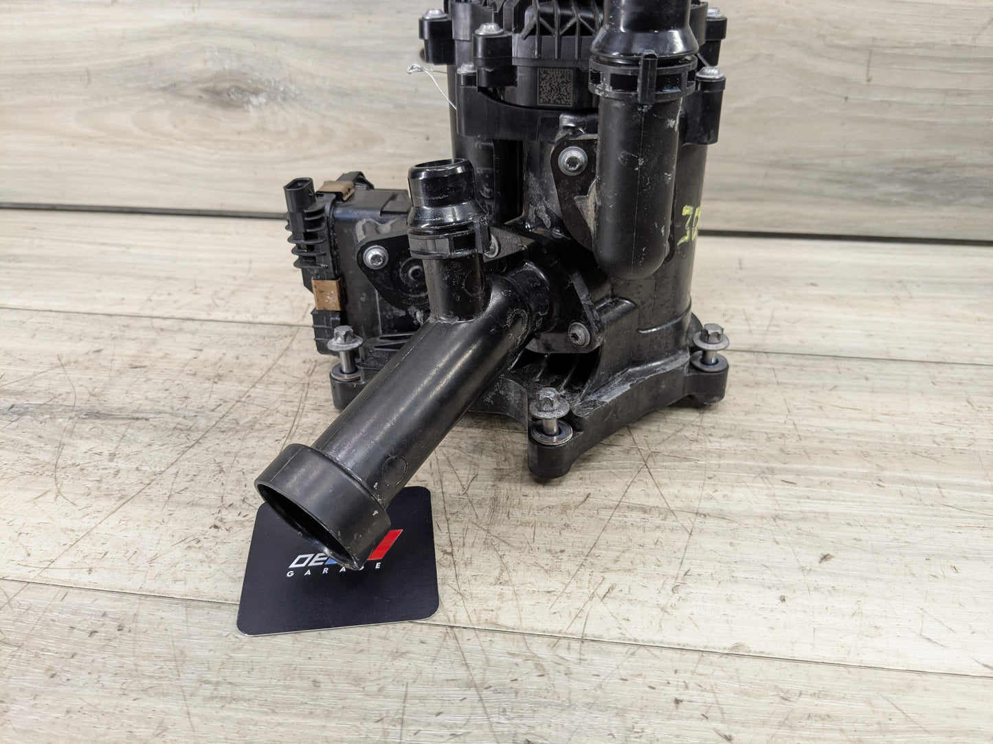 OEM BMW G01 G05 G07 G20 G22 G23 G26 G30 G42 Engine B58 Heat Management Module