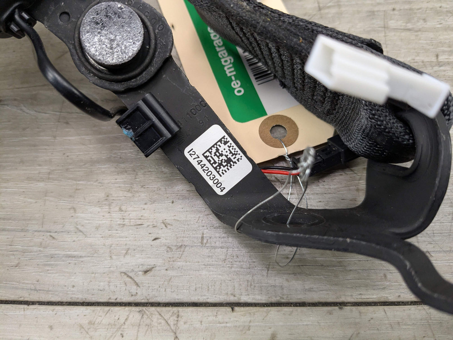 OEM BMW G20 G22 G26 G80 G82 M3 M4 Rear Right Passenger Seatbelt Seat Belt Buckle