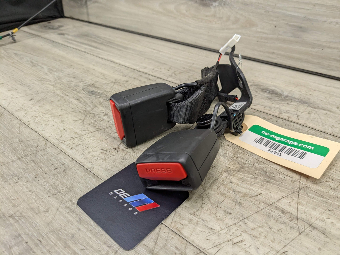 OEM BMW G20 G22 G26 G80 G82 M3 M4 Rear Right Passenger Seatbelt Seat Belt Buckle