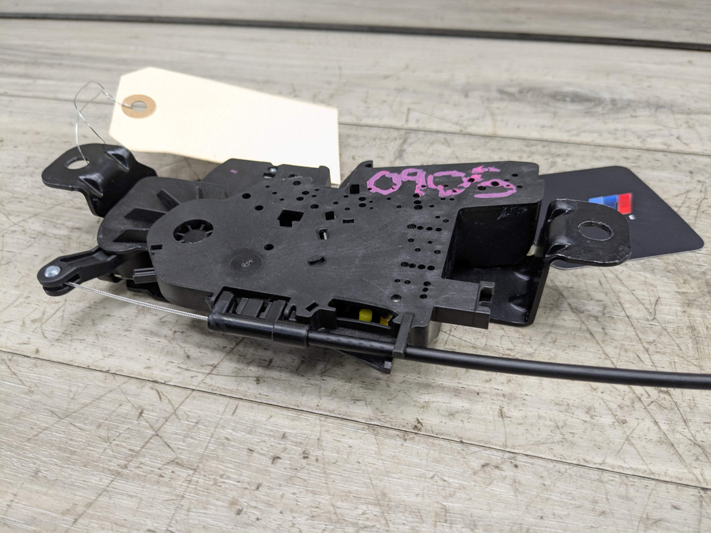 OEM BMW F44 F90 G20 G22 G26 G30 G42 G80 G82 Trunk Lid Latch Lock Opener Actuator