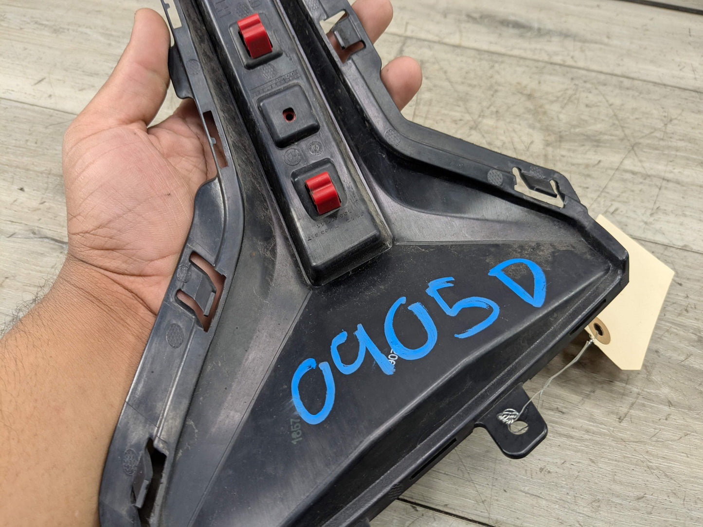 19-21 OEM BMW G20 330 Rear Bumper Left Drive Side Reflector Trim Cover w bracket