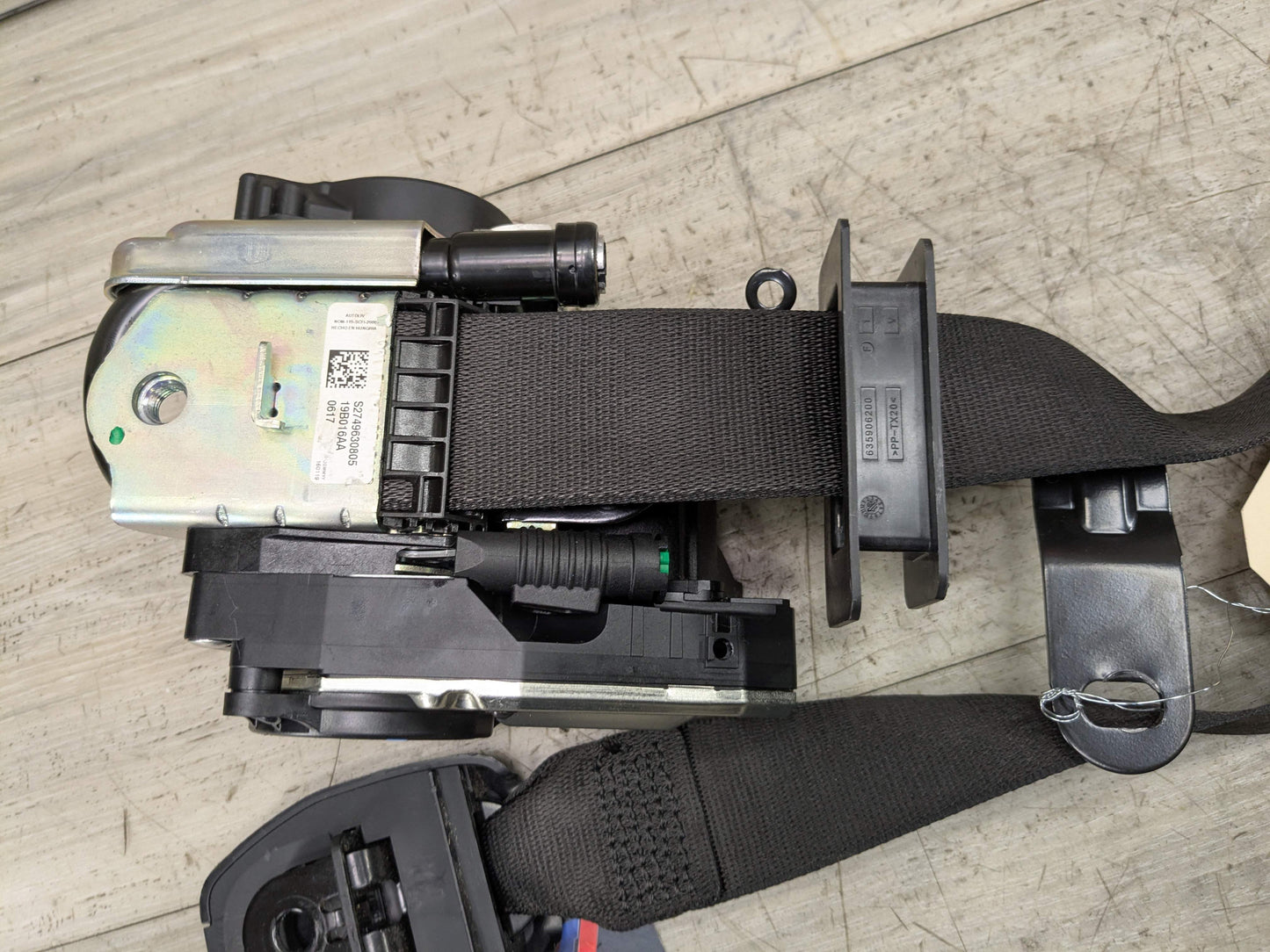 OEM BMW G20 G80 330 M340 M3 Front Right Passenger Seat Belt Seatbelt Retractor