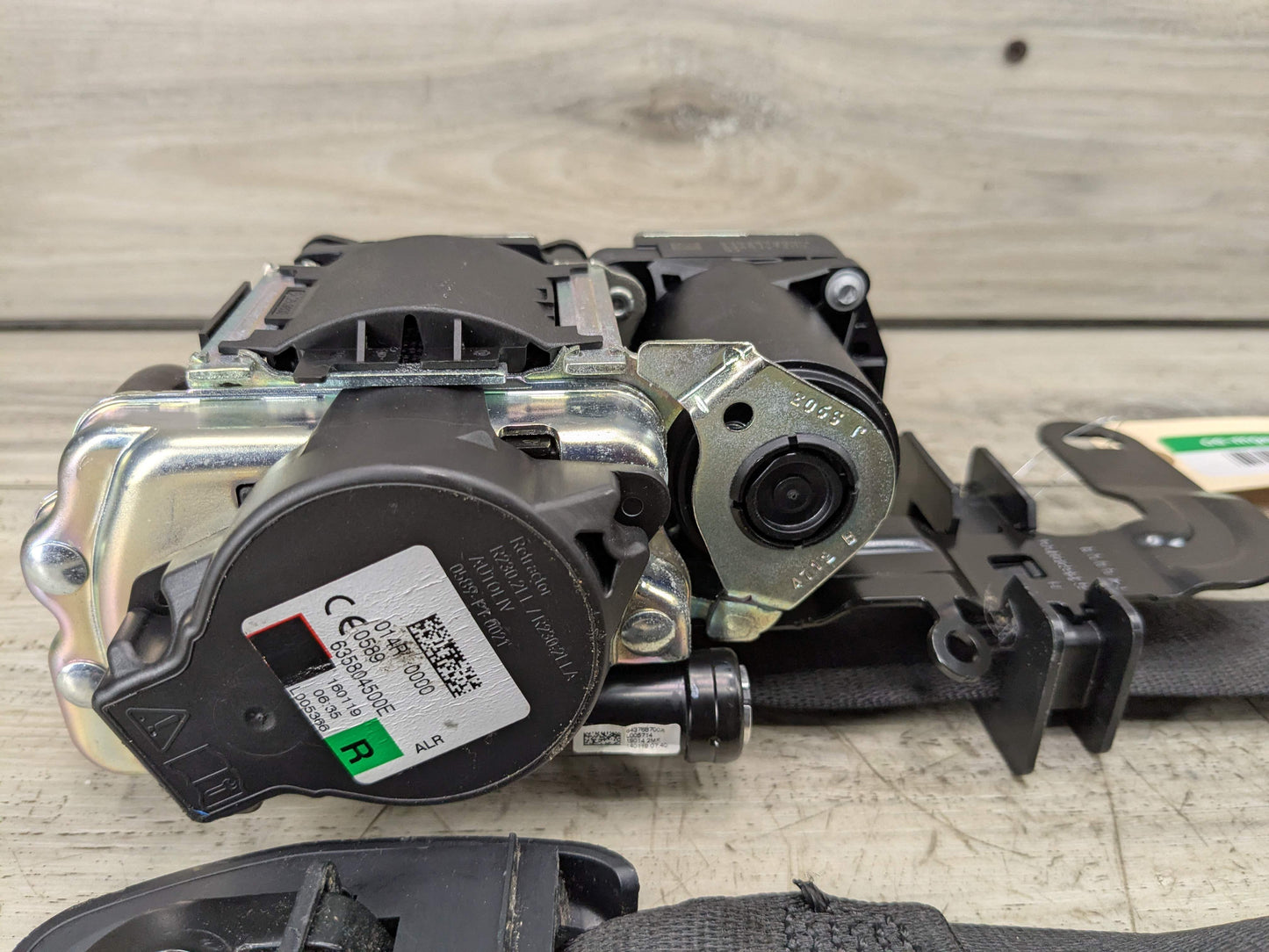 OEM BMW G20 G80 330 M340 M3 Front Right Passenger Seat Belt Seatbelt Retractor