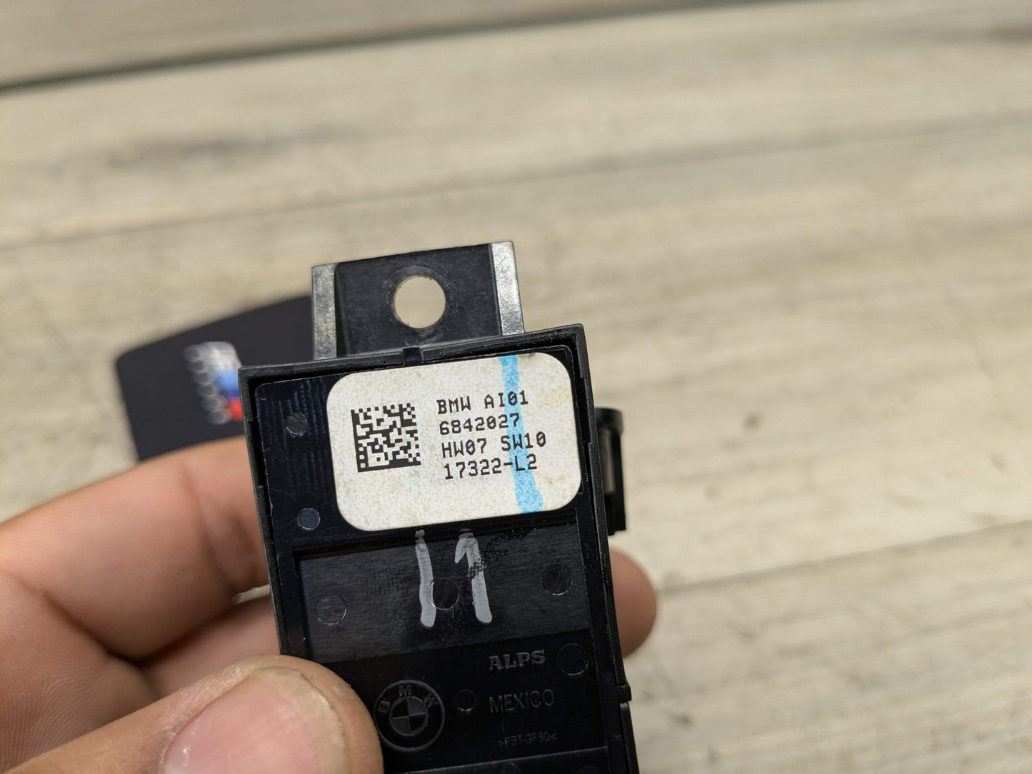 OEM BMW F90 M5 G01 G02 G30 530 540 M550 X3 Parking Brake Auto Hold Switch BLACK