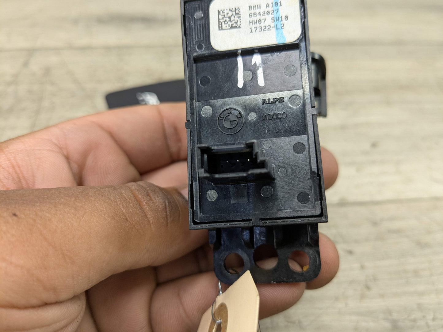 OEM BMW F90 M5 G01 G02 G30 530 540 M550 X3 Parking Brake Auto Hold Switch BLACK